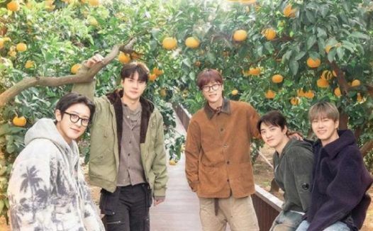 综艺：EXO的爬梯子世界旅行5 [2026]